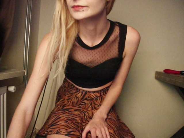 Фотографії Modelicious PVT = OPEN! Let's have some fun! #skinny #blonde #slut #smalltits