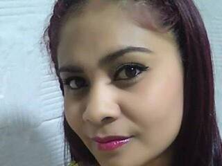 Еротичний відеочат MollyMellow