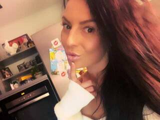 Еротичний відеочат MonicaGucci