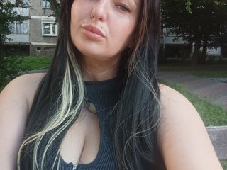 Еротичний відеочат MonicaMilf