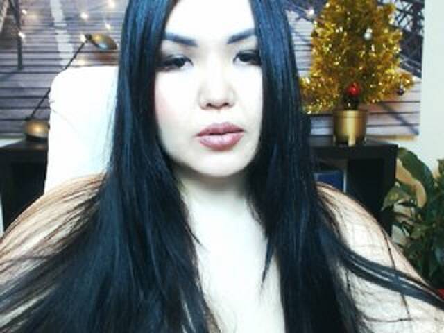 Скріншоти передачі Monicasilly