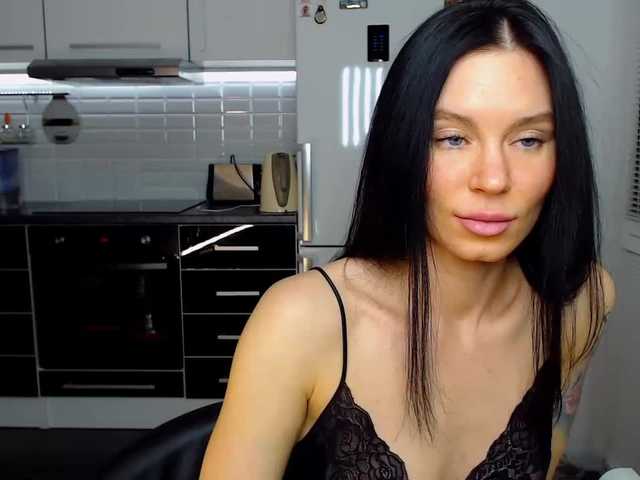 Скріншоти передачі MsLatikaX