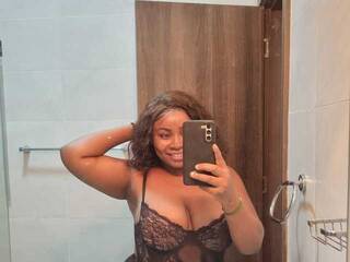 Еротичний відеочат Honeyglowlive