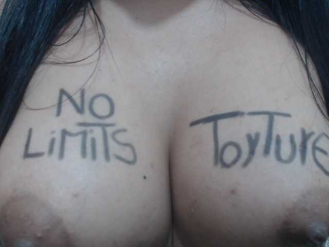 Фотографії Nantix1 #squirt #cum #torture #deep Throat #double penetration #smoking #fetish #latina