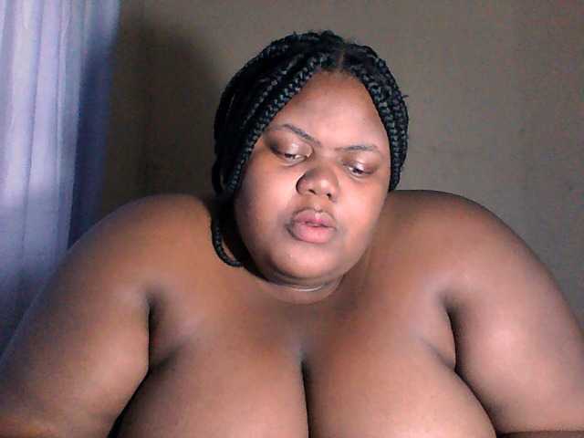 Фотографії NatashaBlack Hello. im a bbw #ebony #lovense #bigtittys, #bigass #hairy ass flash 20, boobs 15, naked 50, pussy 30. live show 100tkns for 5 mins, the rest in private