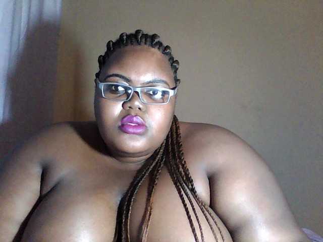 Фотографії NatashaBlack Hello. im a bbw #ebony #lovense #bigtittys, #bigass #hairy ass flash 20, boobs 15, naked 50, pussy 30. leve show 100tkns for 5 mins, the rest in private