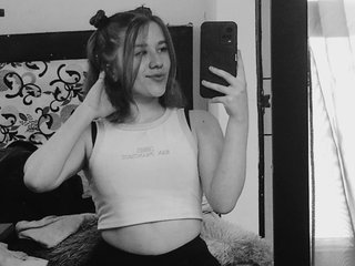 Еротичний відеочат NicollePetit