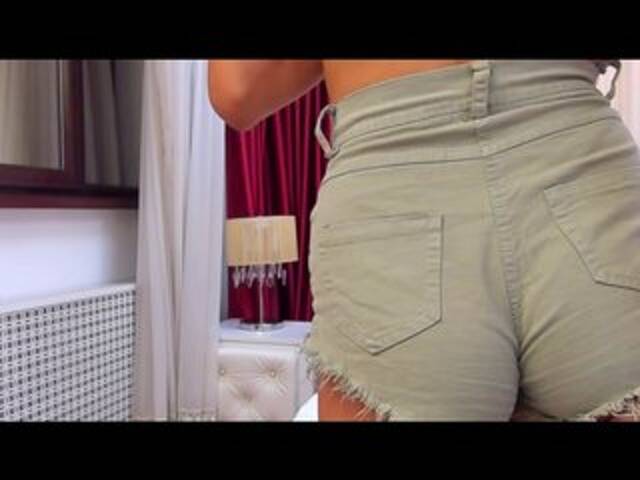 Скріншоти передачі NinaCrystal