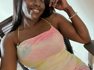 Еротичний відеочат NoddieMissie