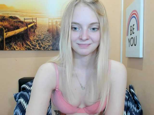 Фотографії NurseCream Hey guys, Im an #18years old #young #blondie who is really #horny and wanna have some fun with you! :P:P