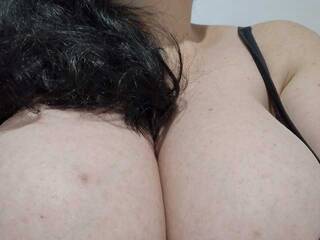 Еротичний відеочат Nykyxo