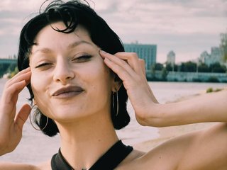 Еротичний відеочат Petit-Fairy