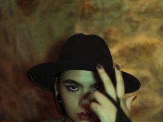 Еротичний відеочат PaulinneSmith