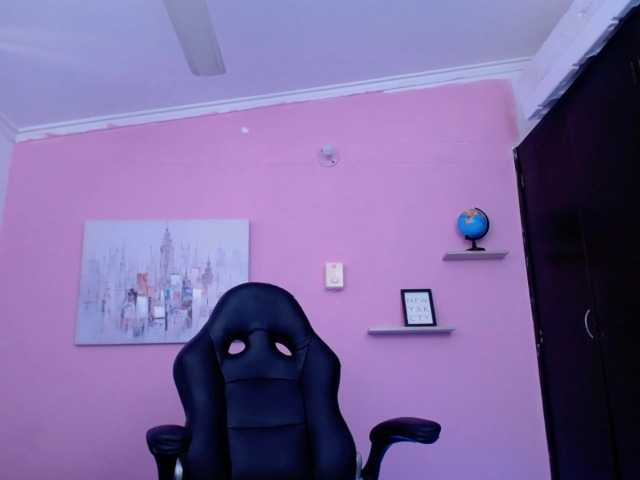 Скріншоти передачі pervertabby