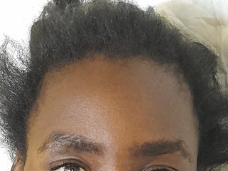 Еротичний відеочат Petitetessy3