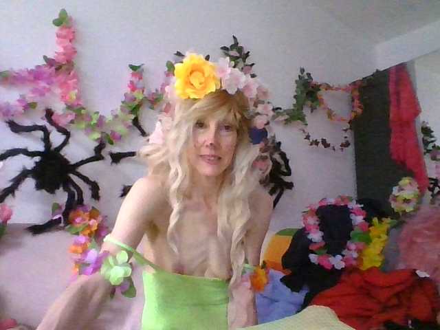 Скріншоти передачі pink-rainbow-flower12345