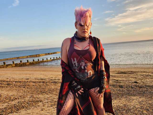 Фото профілю Pinkthehawk
