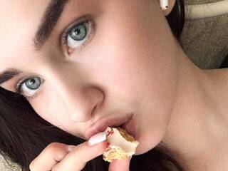 Еротичний відеочат plushflametwinklemeow