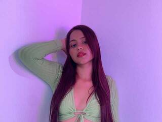 Еротичний відеочат pocahontasbaby99