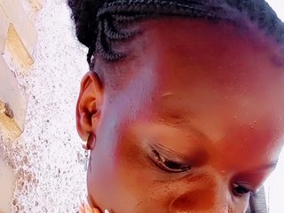 Еротичний відеочат pretttcandy12