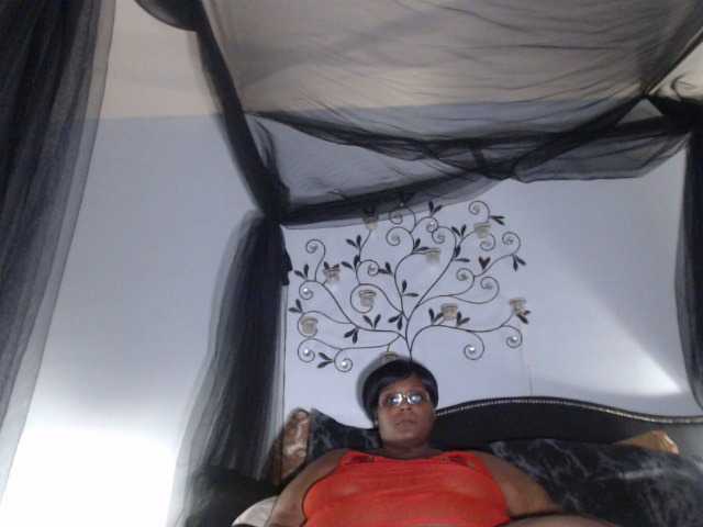 Скріншоти передачі PrettyBlacc