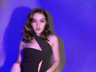 Еротичний відеочат PrettyJuna