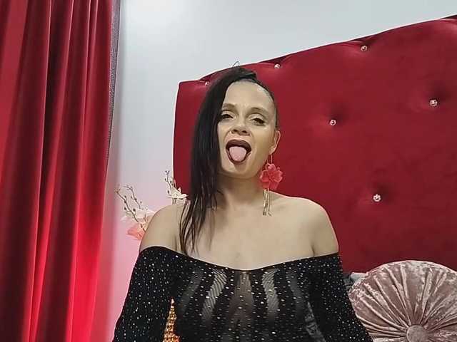 Фотографії prettywoman31 Welcome!!!make me cum like crazy with nice tipping❤️Check my Tip menu for requests ❤️PVT is open for more privacy fun:)❤️