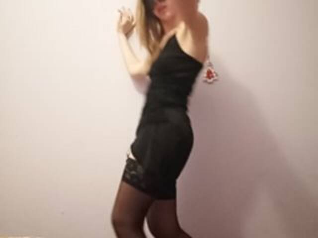 Скріншоти передачі Superhotgirl