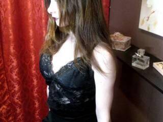 Еротичний відеочат quelqyes