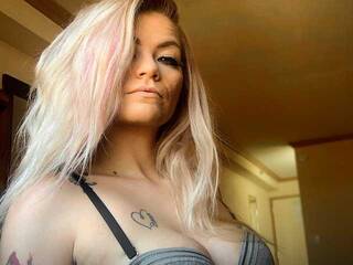 Еротичний відеочат realchichi