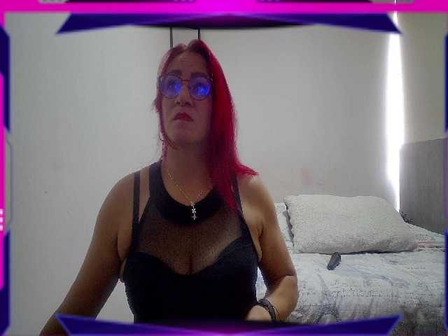 Фотографії redhair805 Welcome guys... my sexuality accompanied by your vibrations make me very horny