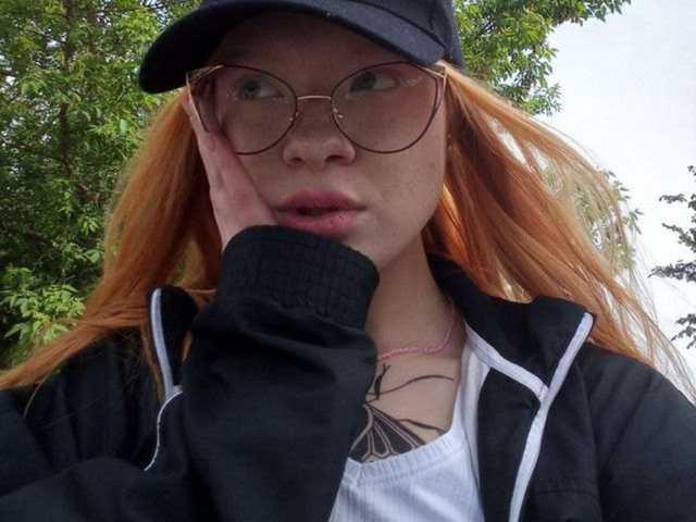 Фото профілю Redheadgurl