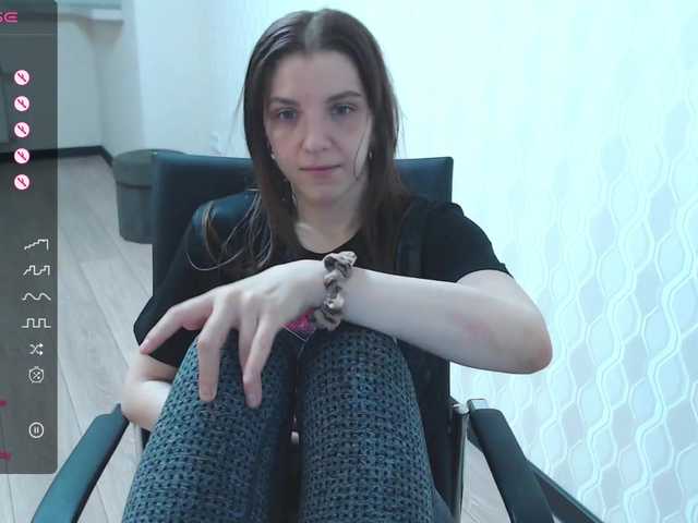 Фотографії RennaLisa Show Feet: 77 smoke a cigarette: 70 : Flash Ass: 60 :Flash Tits: 50 Flash Pussy: 99 :Get Naked: 217 Pussy Play: 290 c2c 113 t , anal 1500 air kiss 12 t,butt plug 78 t bj 156 t