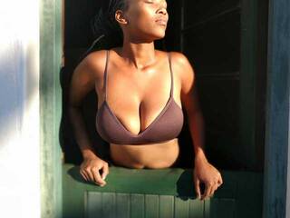 Еротичний відеочат Rocheny