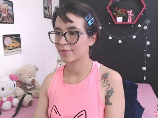 Фотографії roxxanecute LOVENSE/ON #smalltits #smoke #squirt #anal #asian #latina #lovense #daddysgirl #18 #teen #daddy #ohmibod #cute #bigass #young