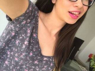 Еротичний відеочат RoxxieFoxie