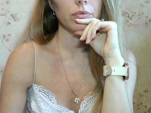 Скріншоти передачі RoxyFox18x44