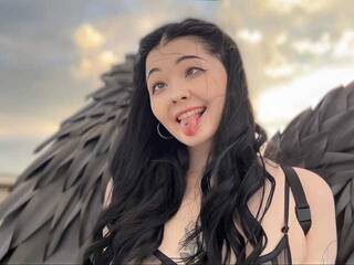 Еротичний відеочат RoxyNilll