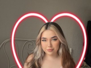 Еротичний відеочат RoxySakura