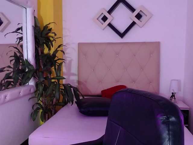 Скріншоти передачі SallyDevine