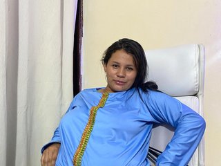 Еротичний відеочат SalmaBadawi