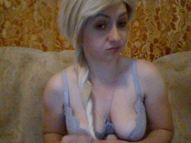 Фотографії Samiliya23 «Tip me 50 if you think that l am cute. l'll rate your cock for 30 .»