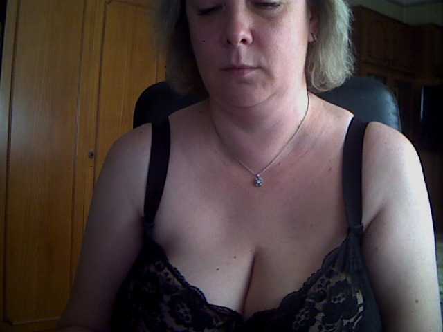 Скріншоти передачі SamiraRose