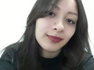 Еротичний відеочат AdaraCute