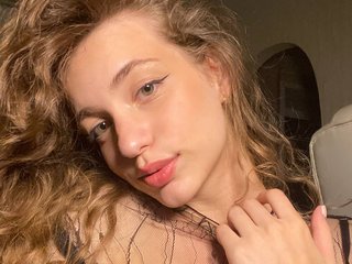 Еротичний відеочат SarahShy