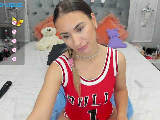 Фотографії SaraJennyfer Torture me whit your tips!!Spin the wheel for 50 tkjs!#squirt #anal #pussy #bj #joi#cei