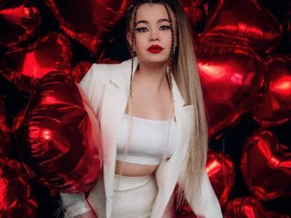 Еротичний відеочат SaraKox