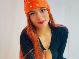 Еротичний відеочат SaraLoveee