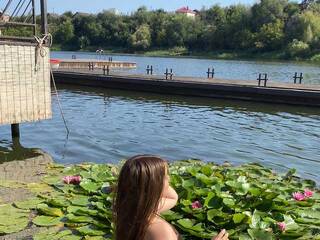 Еротичний відеочат SarraMelluBabe