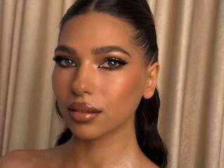 Еротичний відеочат Sashaluvv